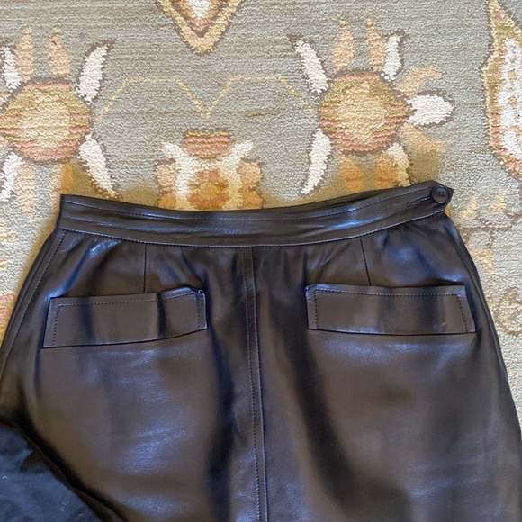 Saint Laurent genuine black leather mid length skirt. Vintage - Picture 8 of 11